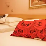 Hotel Zoello Je Suis