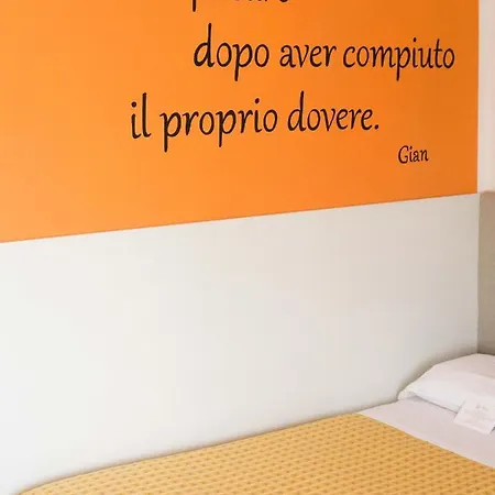 Zoello Je Suis Szálloda 3*