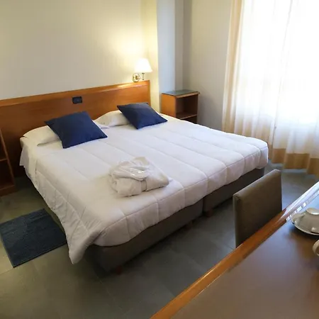 Zoello Je Suis Hotell 3*