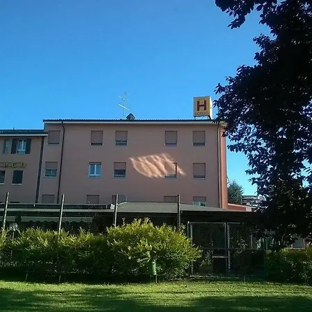 Hotel Zoello Je Suis 3*