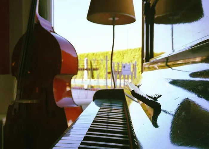 Zoello Je Suis מלון קסטלווטרו די מודנה