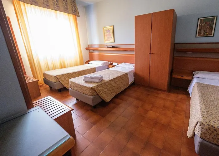 Zoello Je Suis קסטלווטרו די מודנה