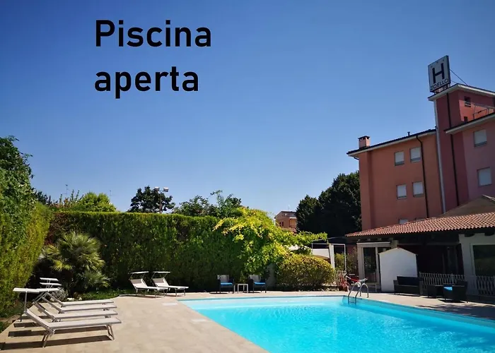 Zoello Je Suis Hotel