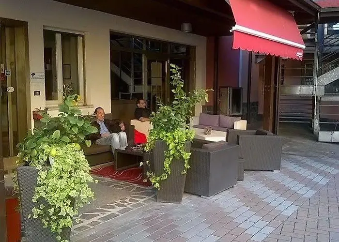 Hotel Zoello Je Suis