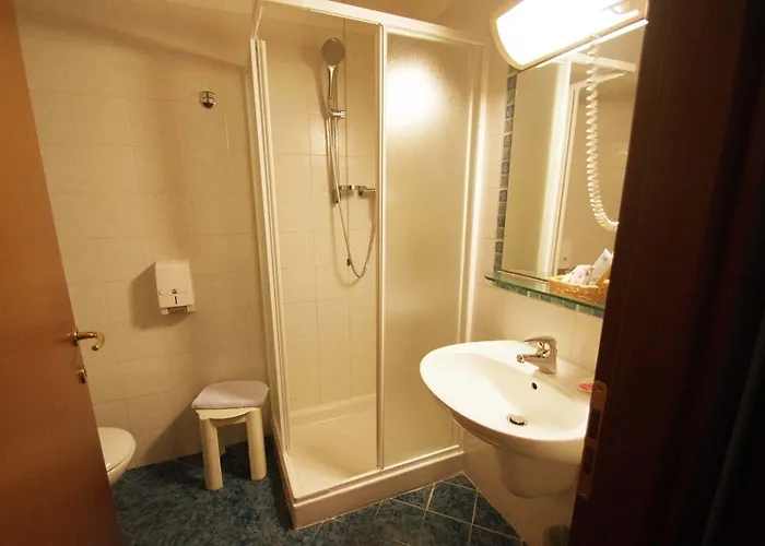 Hotel Zoello Je Suis 3*